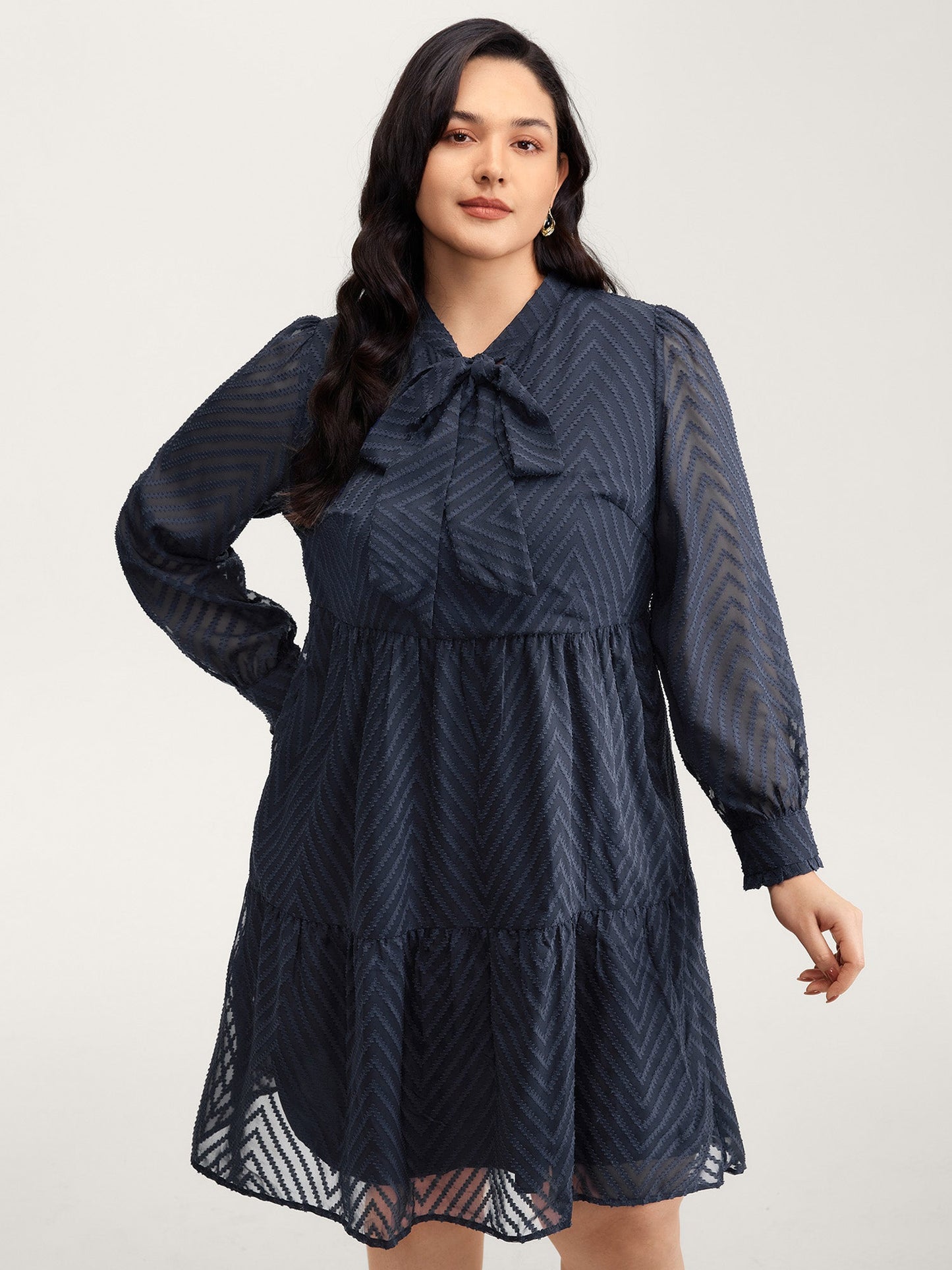 Textured Bowknot Flowy-Fit Midi Dress