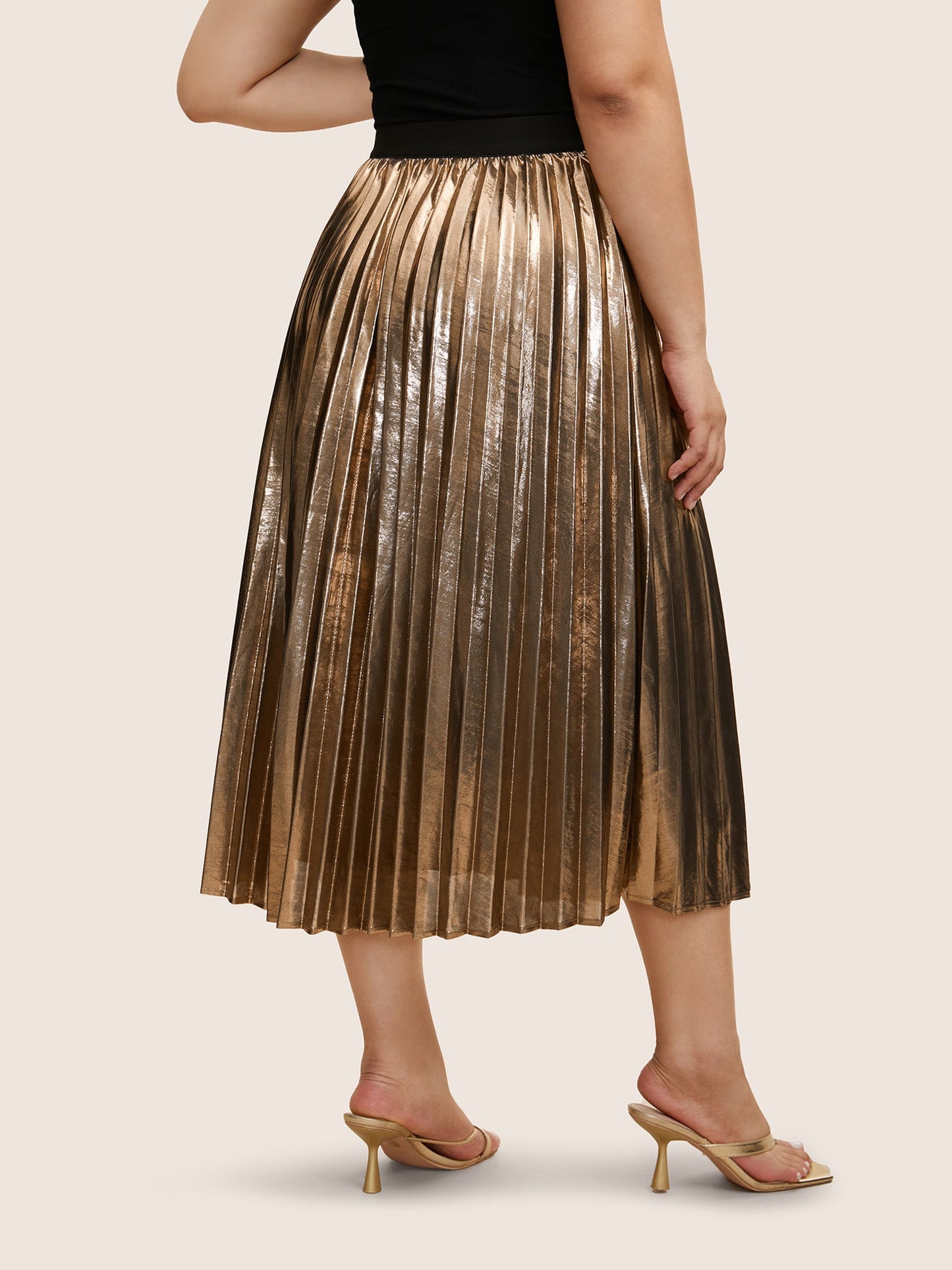 Glitter Metallic Luster Knitted Pleated Skirt