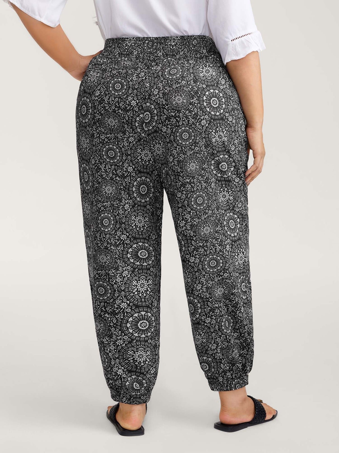 Geometric Print Shirred Waistband Pants