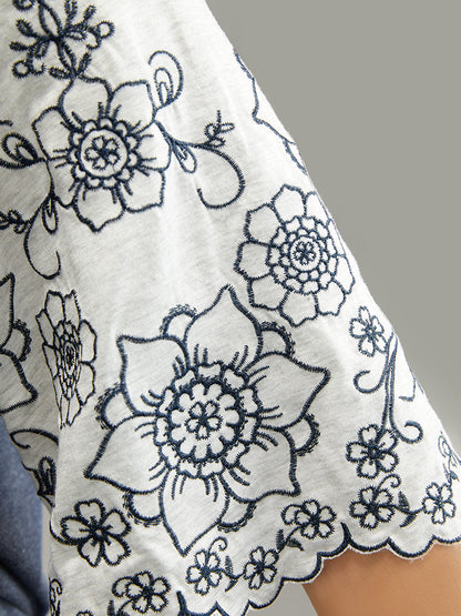 Contrast Embroidered Scalloped Trim T-shirt