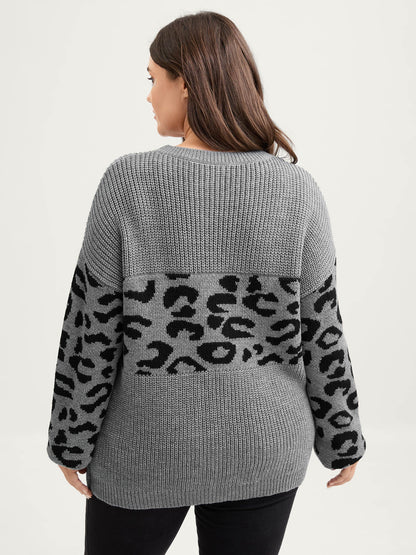 Leopard Print Round Neck Textured Pullover