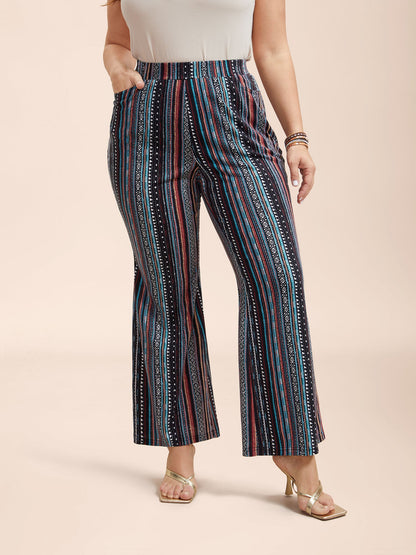 Floral Pattern Midi-Rise Bootcut Legging