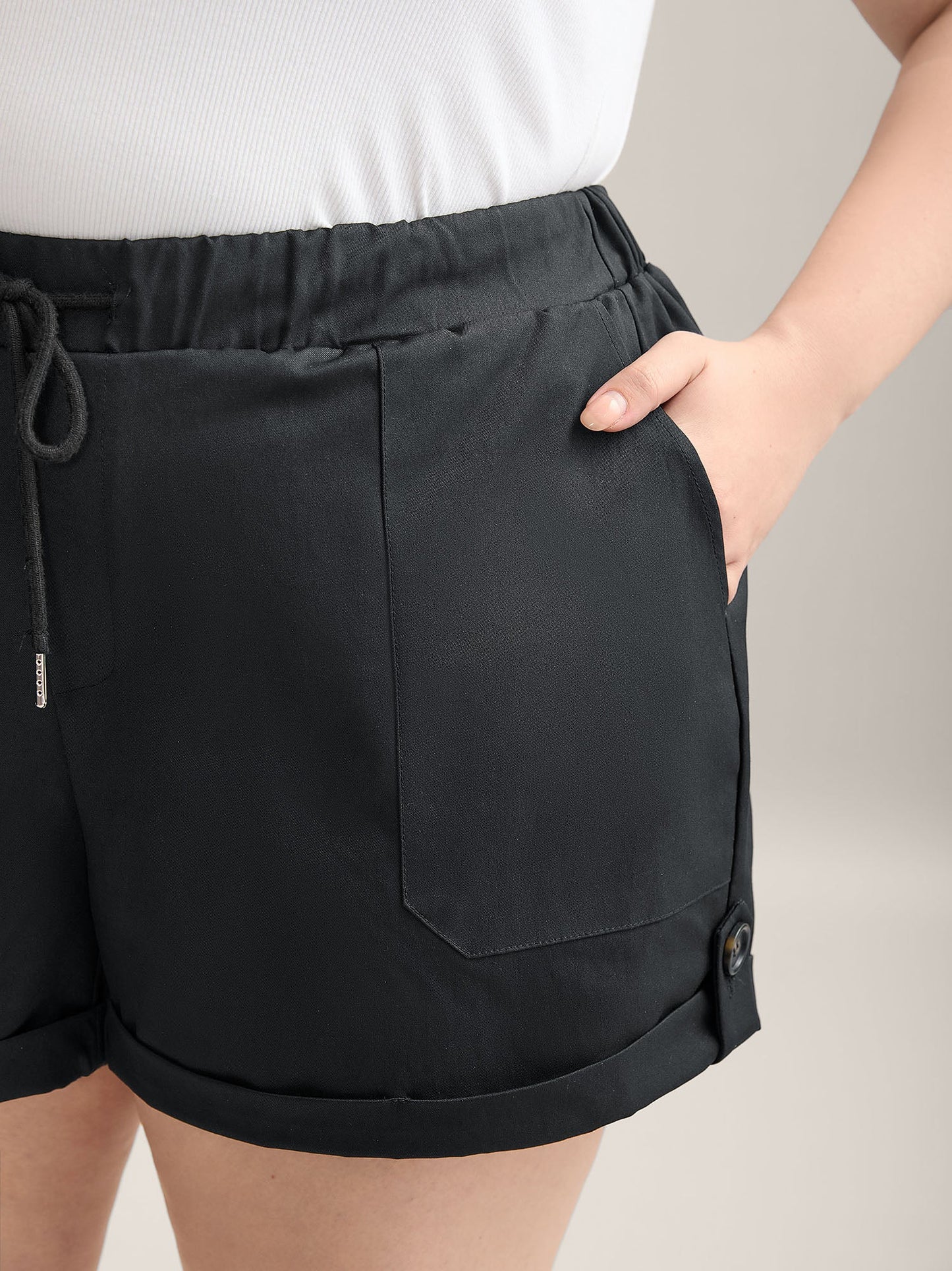 Rolled Hem Straight-Leg Drawstring Shorts