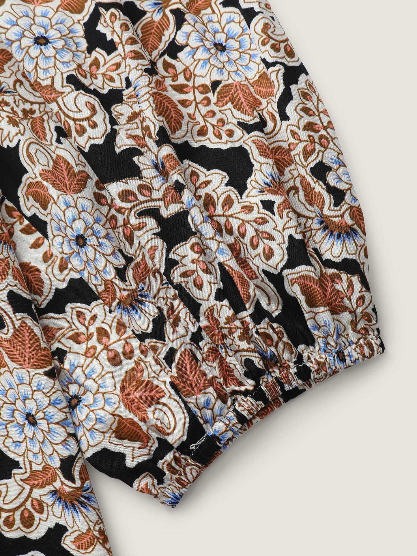 Floral Print Pleated Flowy Blouse