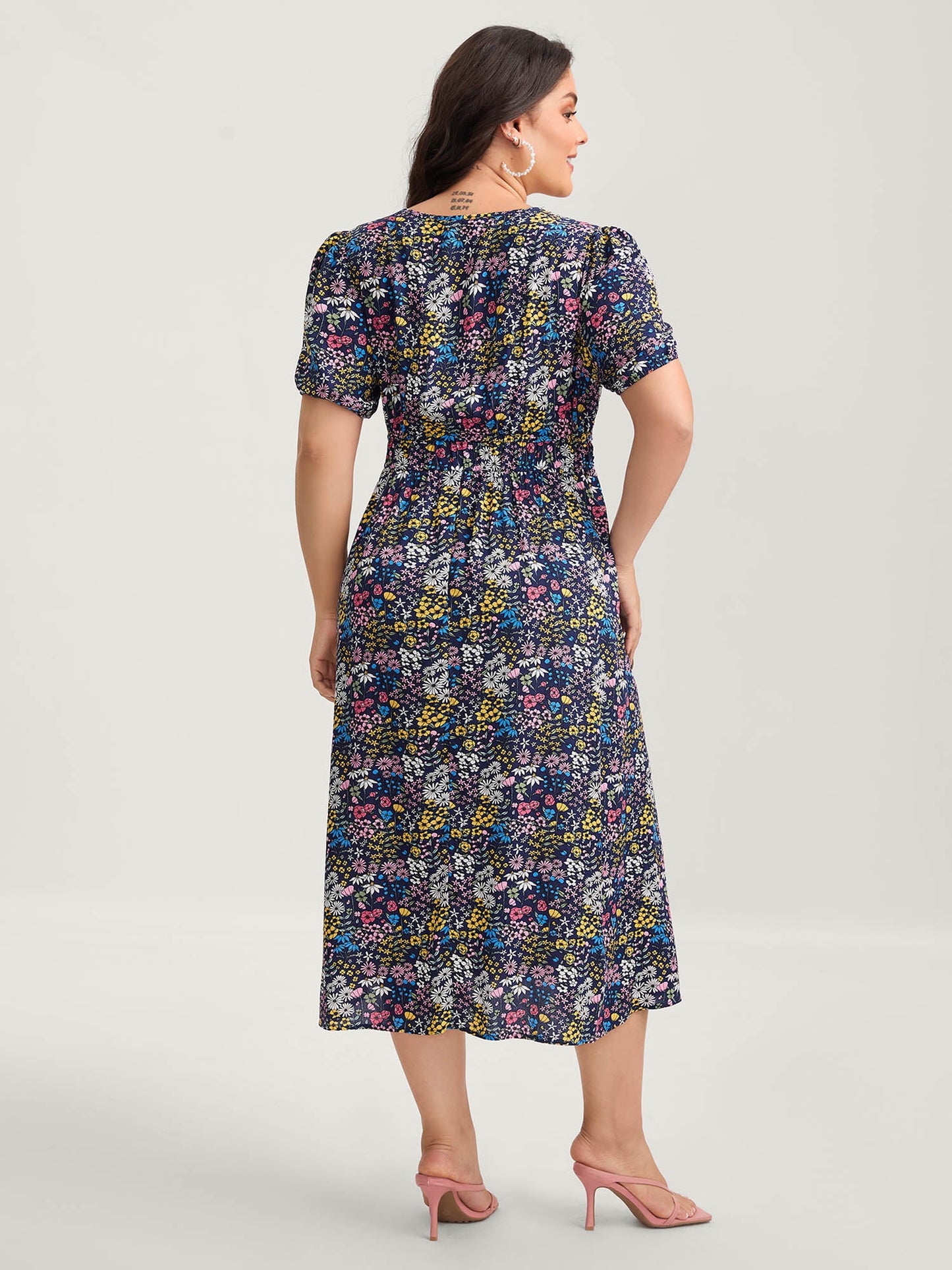 Rayon Floral Print Contrast Pockets Midi Dress