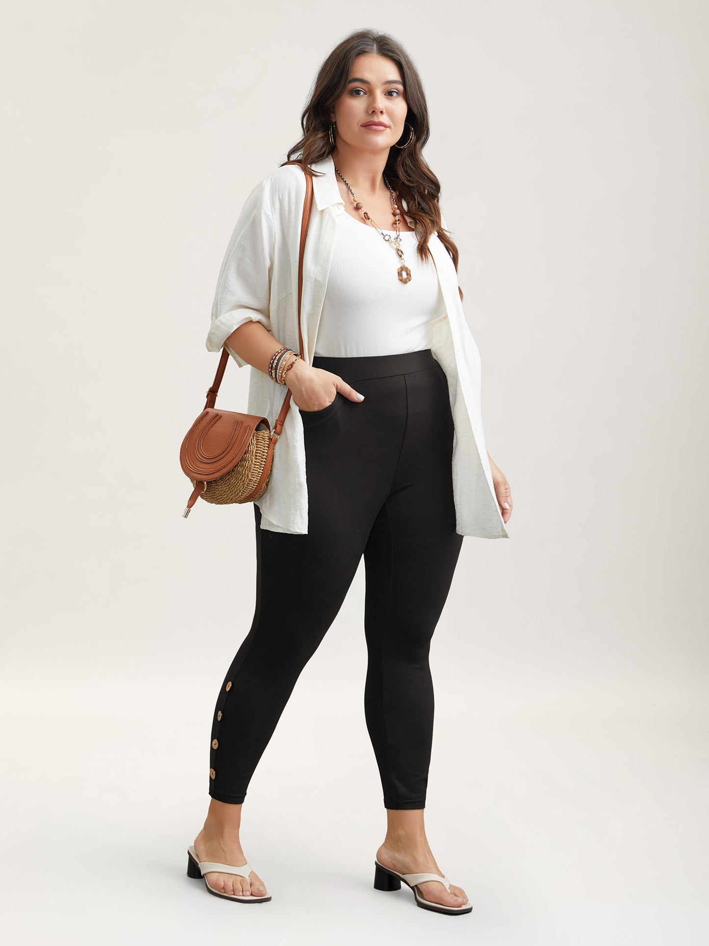 Button Detail Mid-Rise Skinny-Fit Pants