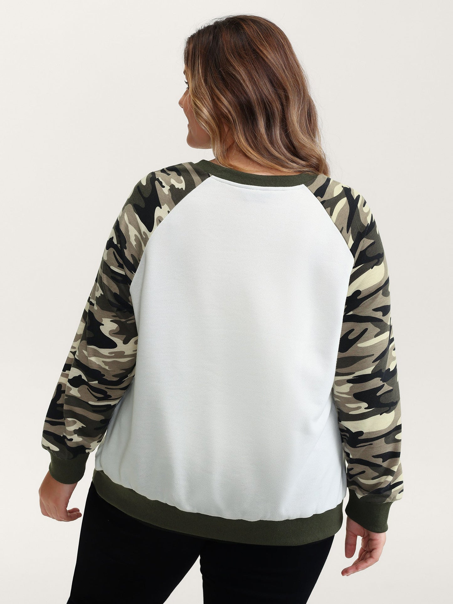 Camouflage Contrast Animal Print Sweatshirt