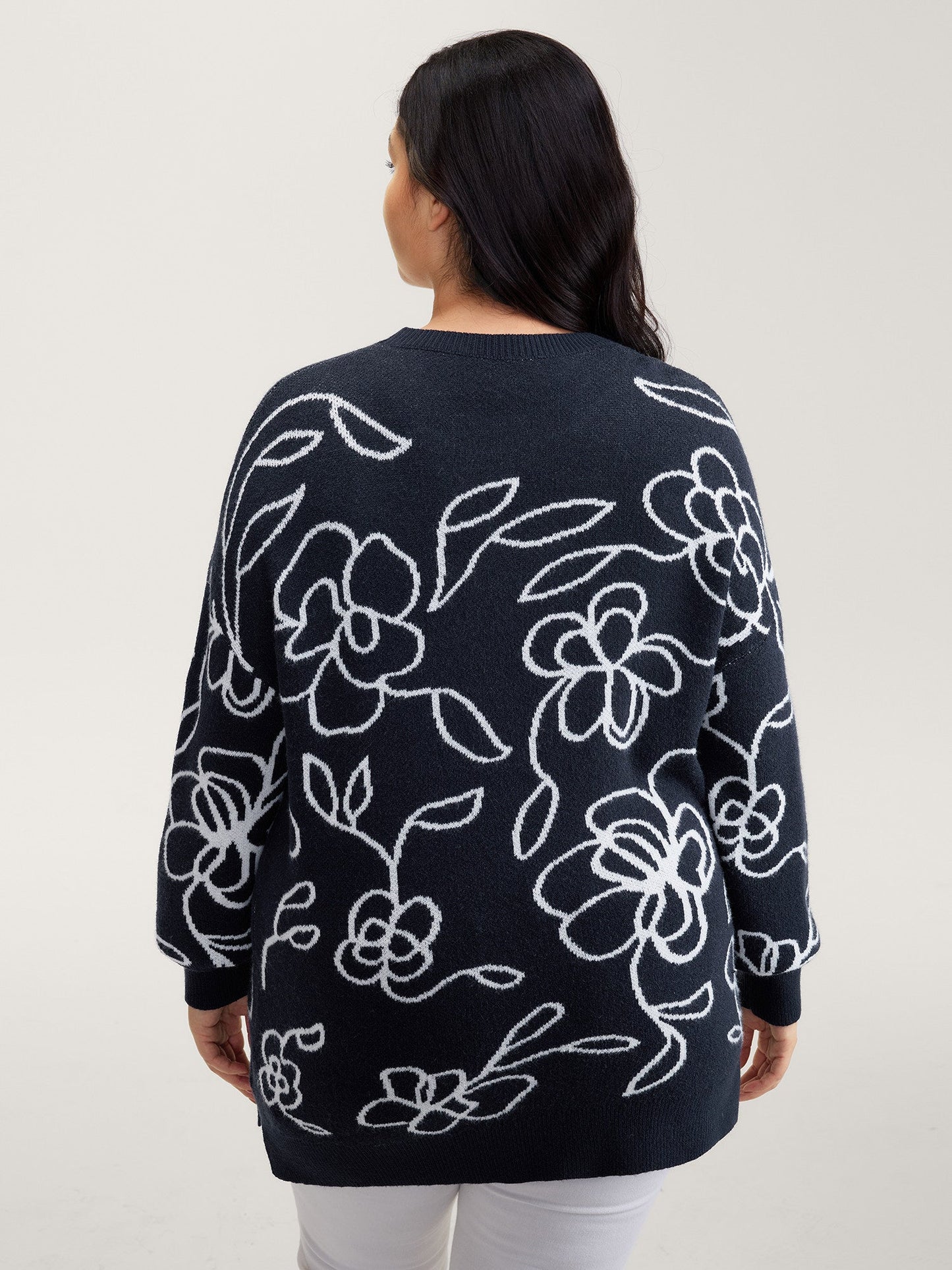 Round Neck Floral Split Hem Pullover
