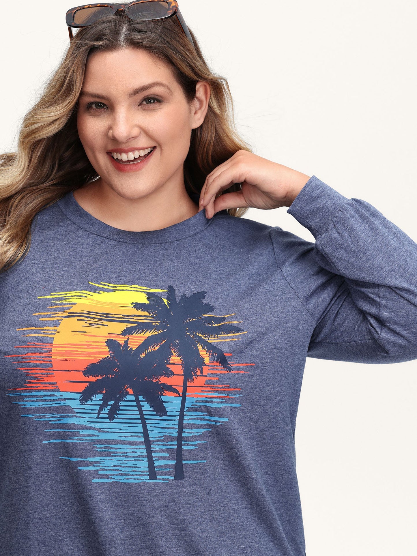 Heather Island Pattern Sweatshirt