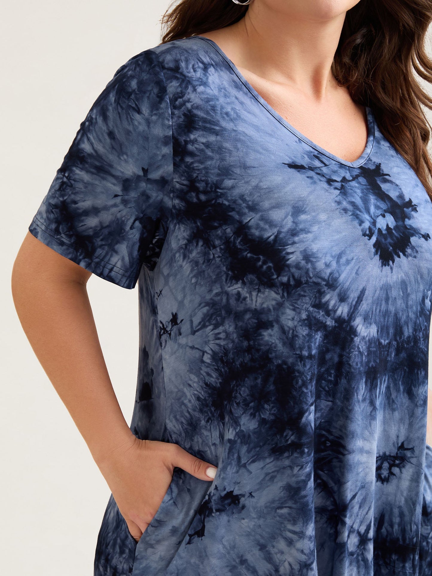 Tie-Dye Stretchy Asymmetrical Hem T-Shirt