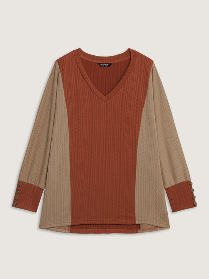 Colorblock Textured V-Neck T-Shirt
