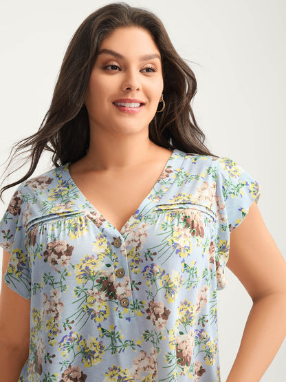 Floral Pleated Button Detail Blouse