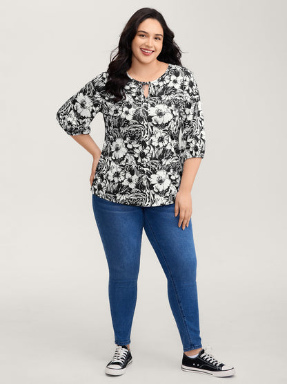 Stretchy Silhouette Flower Knit Top