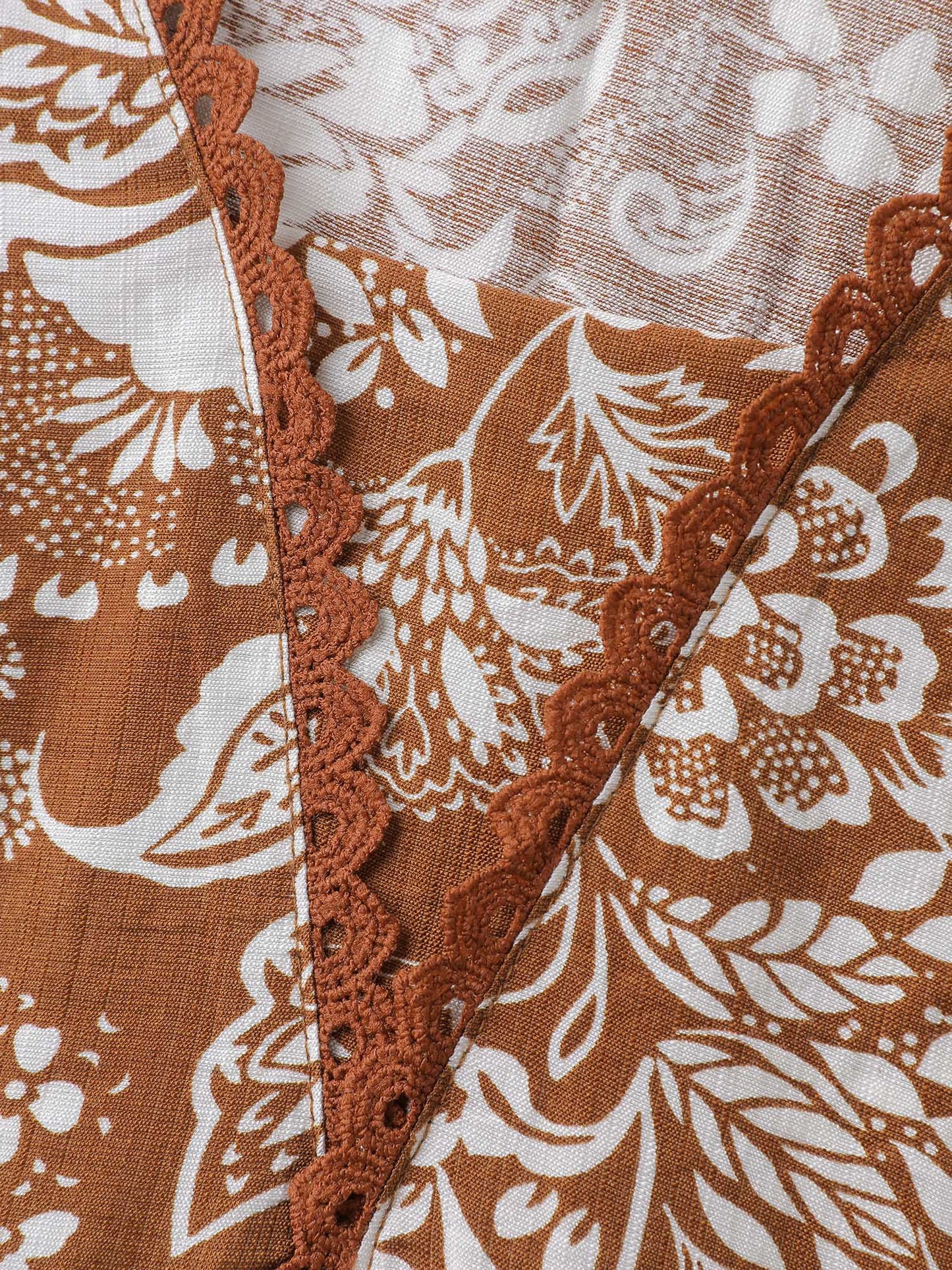Floral Print Lace Neckline Pleated Blouse