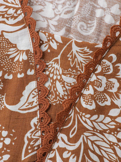 Floral Print Lace Neckline Pleated Blouse