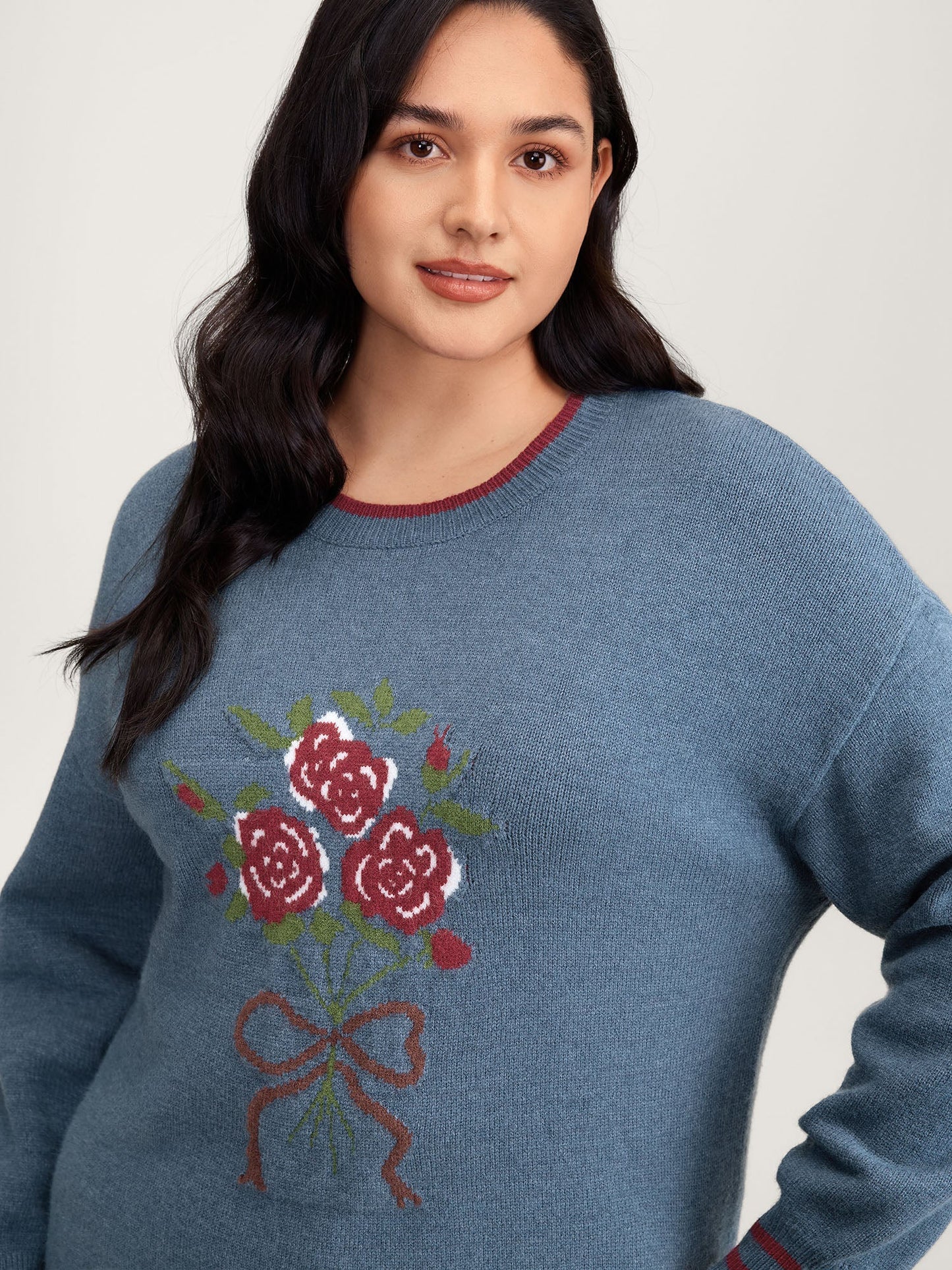 Supersoft Rosy Motif Contrast Round Neck Pullover