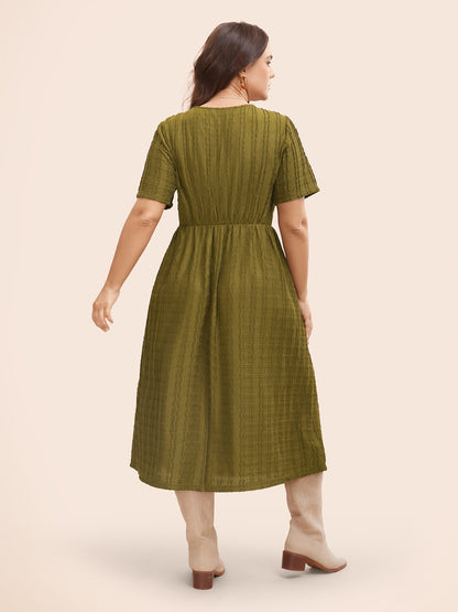 Solid Textured Crew Neck Midi Dress