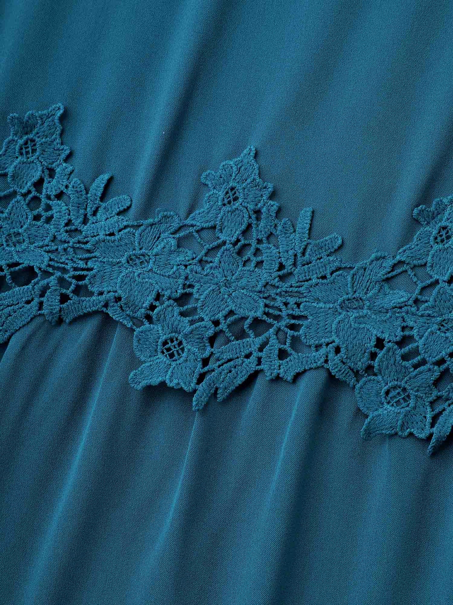 Lace Detail Ruffled Round Neck Blouse