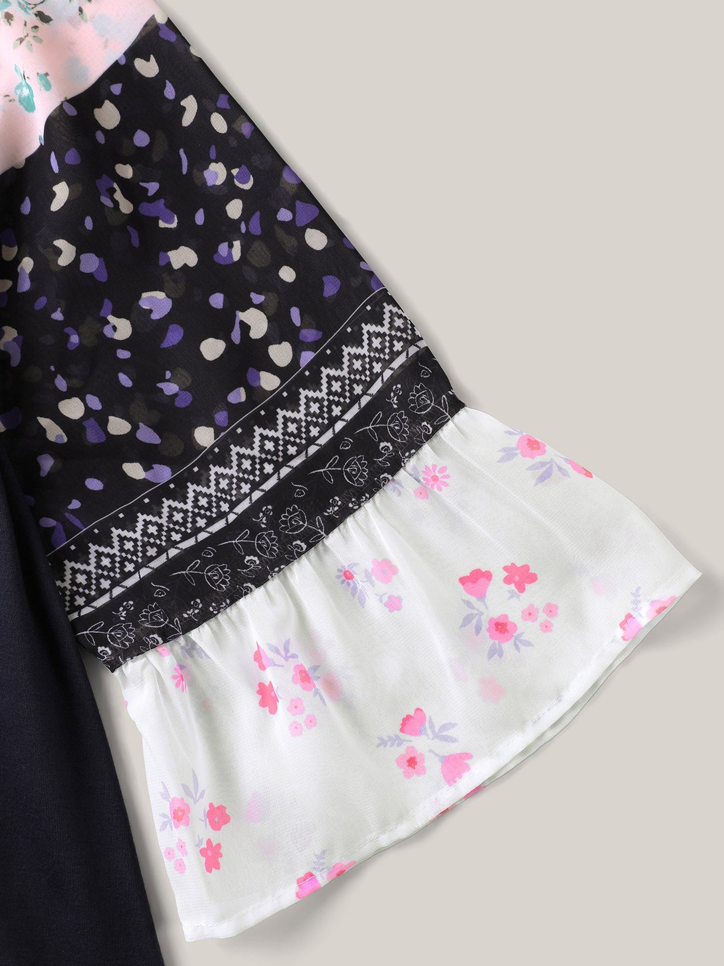 Floral Print Tiered Hem Knit Top