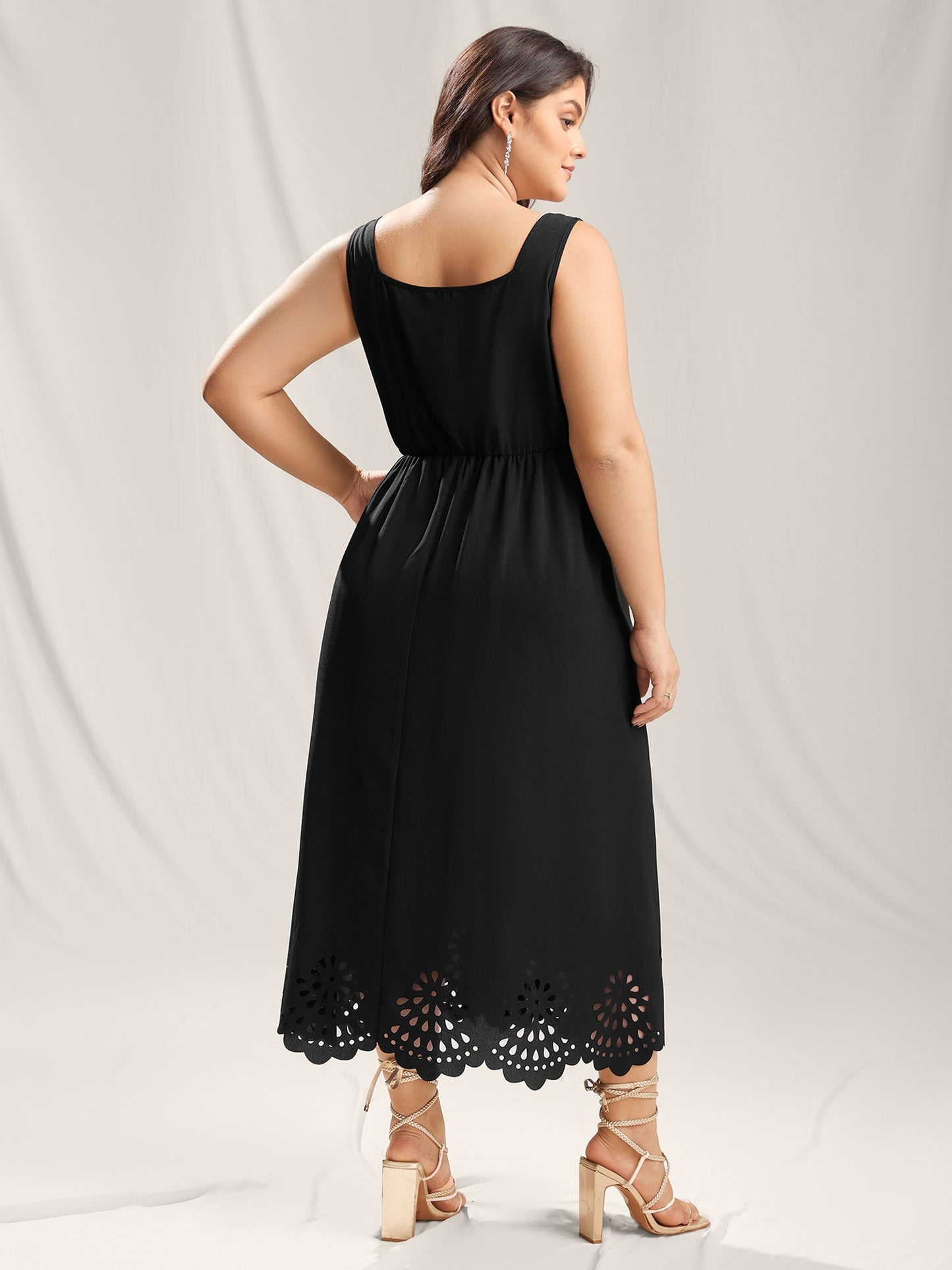 Scalloped Laser Cut Pockets Maxi Dress