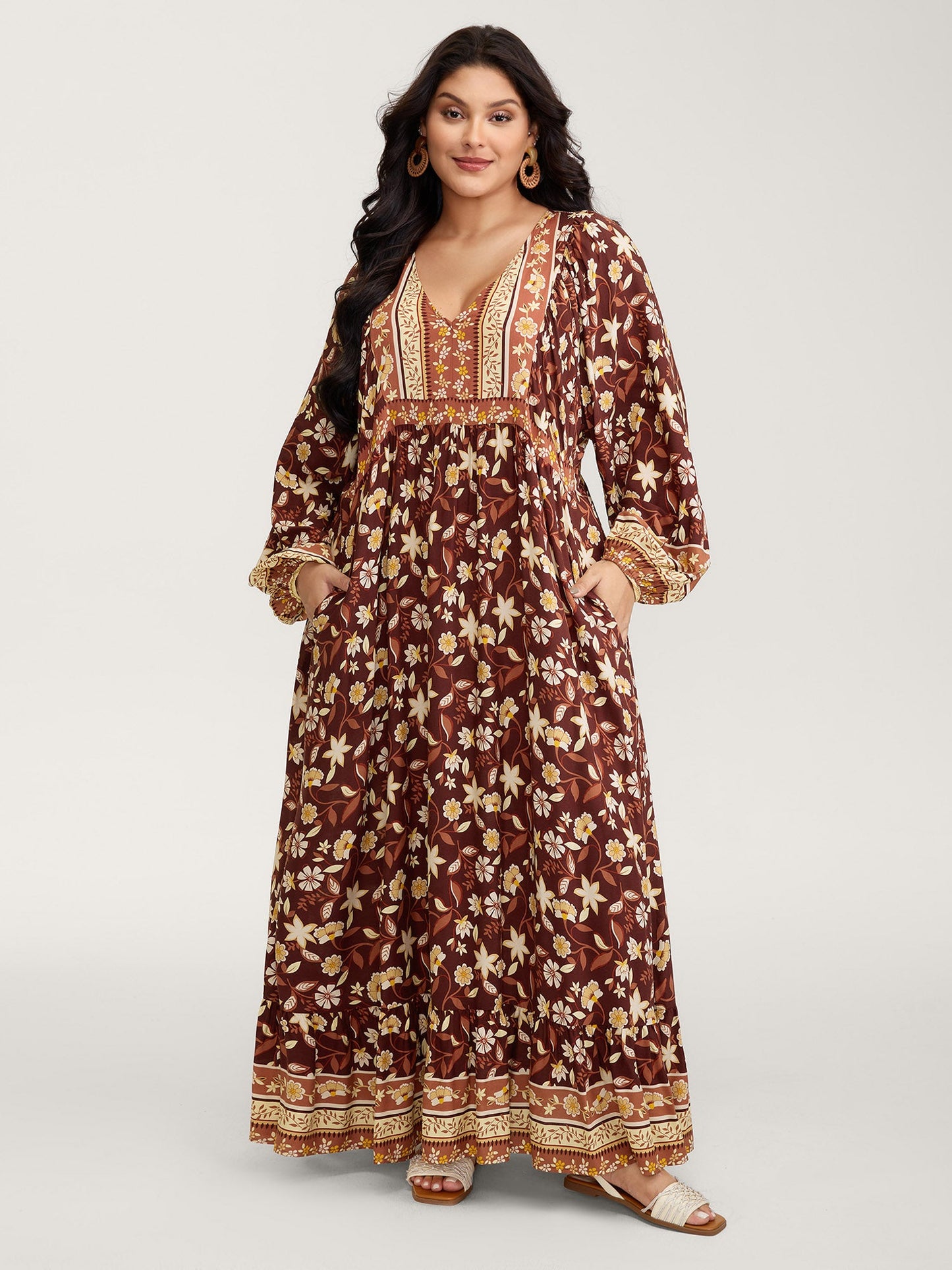 Floral Print Contrast Neckline Maxi Dress