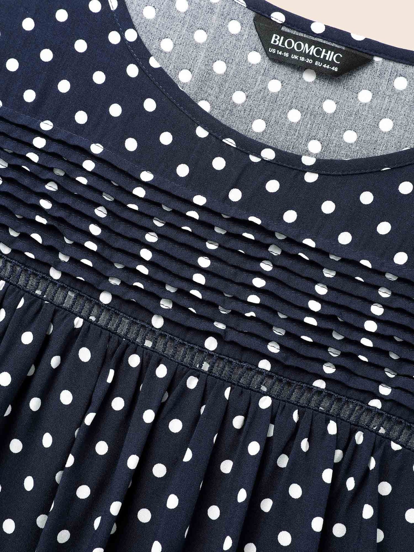 Polka Dot Split Hem Pleated Blouse