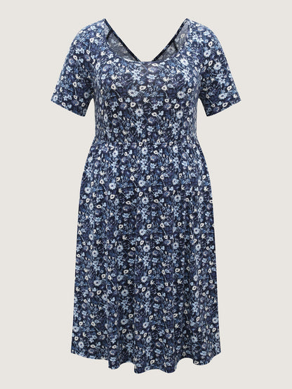 Florals Crossover Back Cut-Out Midi Dress