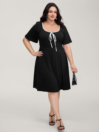Neck Bow-Tie Contrast Pockets Midi Dress