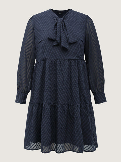 Textured Bowknot Flowy-Fit Midi Dress