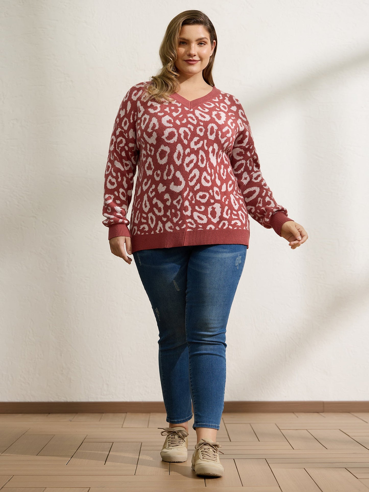 Leopard Print V-Neck Contrast Pullover