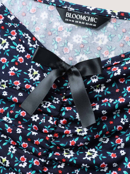 Delicate Floral Print Pockets Cami Midi Dress