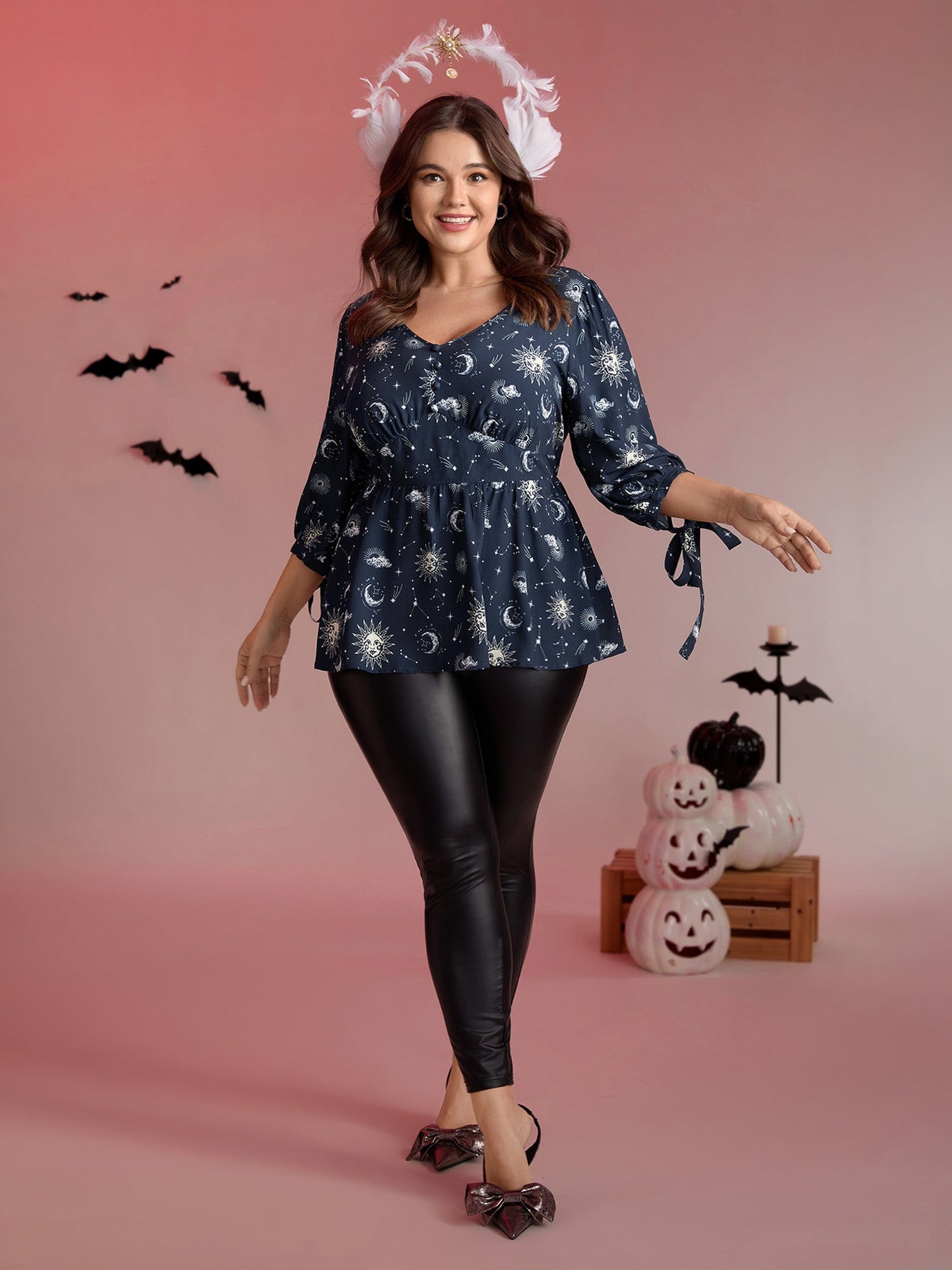 Star and Moon Print Sleeve Tie Blouse