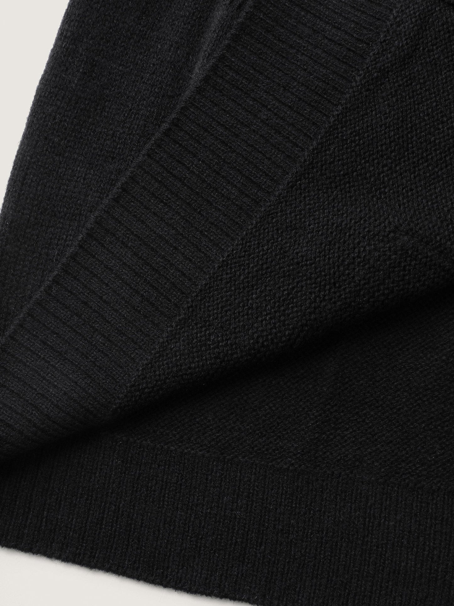 Spiderweb Jacquard Pockets Button Knit Cardigan
