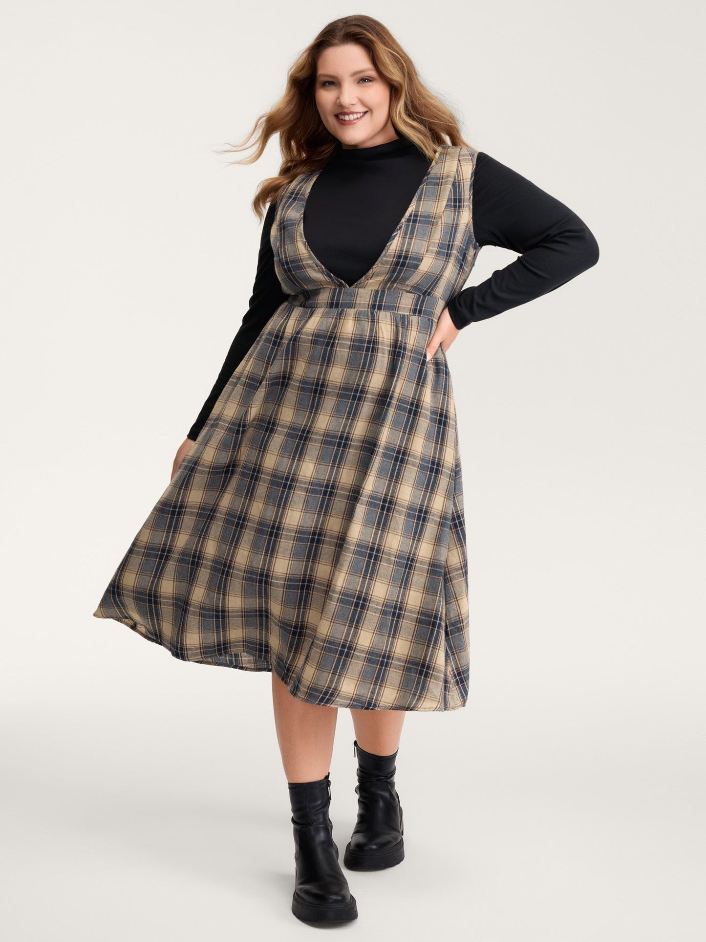 Plaid Pattern Deep V-Neckline Midi Dress