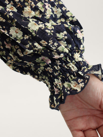 Floral Contrast Stretchy Knit Top