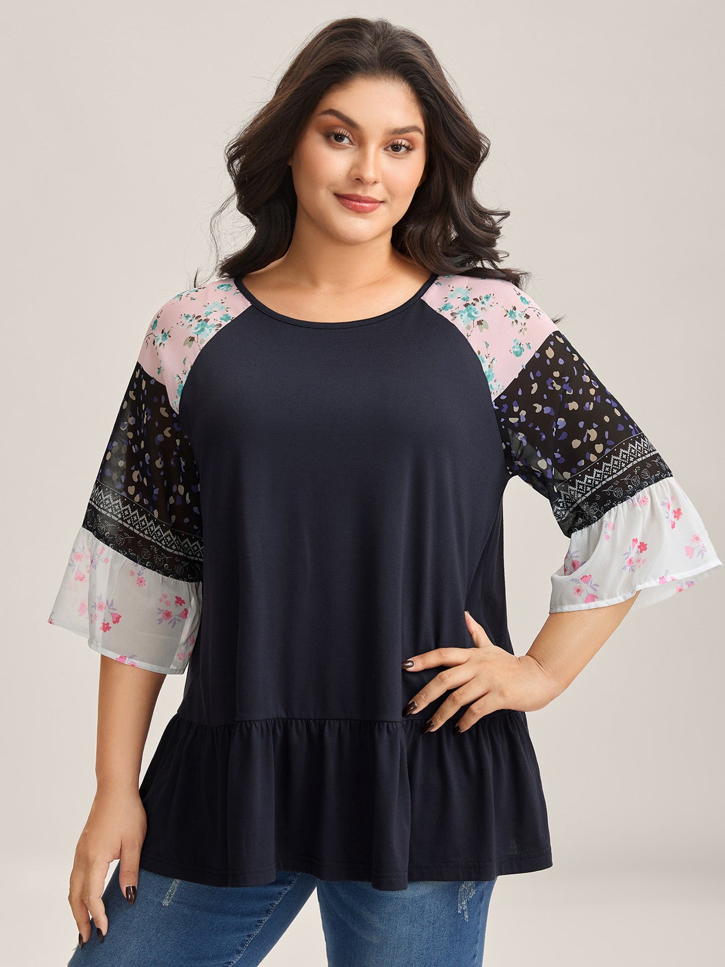 Floral Print Tiered Hem Knit Top
