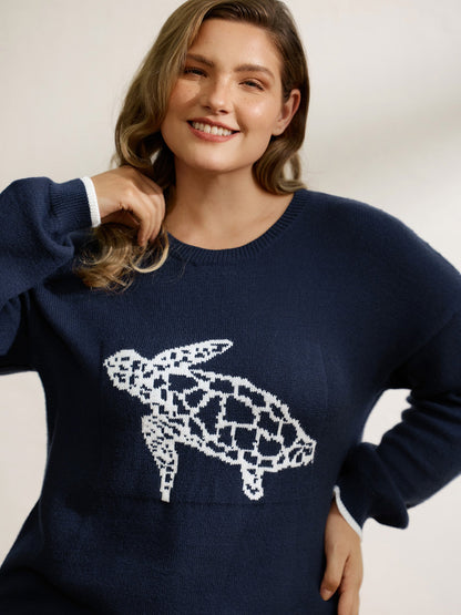 Turtle Motif Slit Contrast Edge Pullover