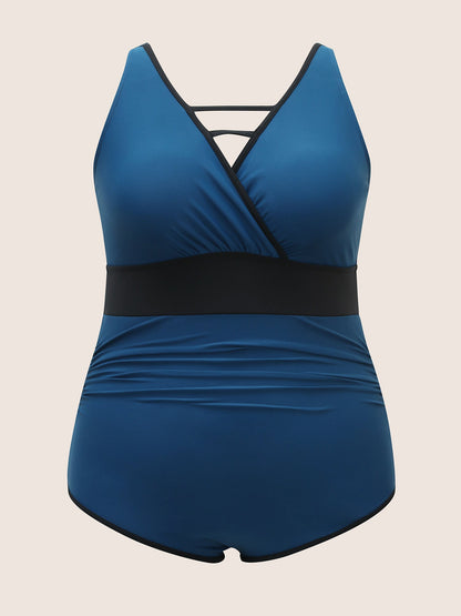 Contrast Trim Keyhole Gathered One Piece Swimsuit