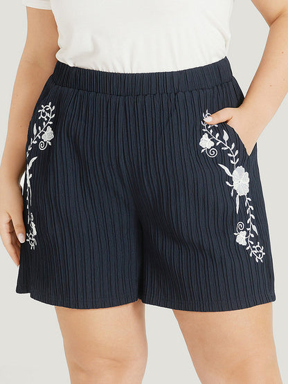 Floral Embroidered Textured Stretchy Waist Shorts