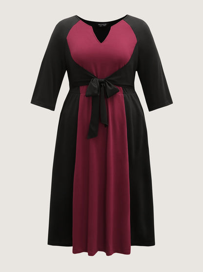 Contrast Stretchy Cinched-Waist Midi Dress
