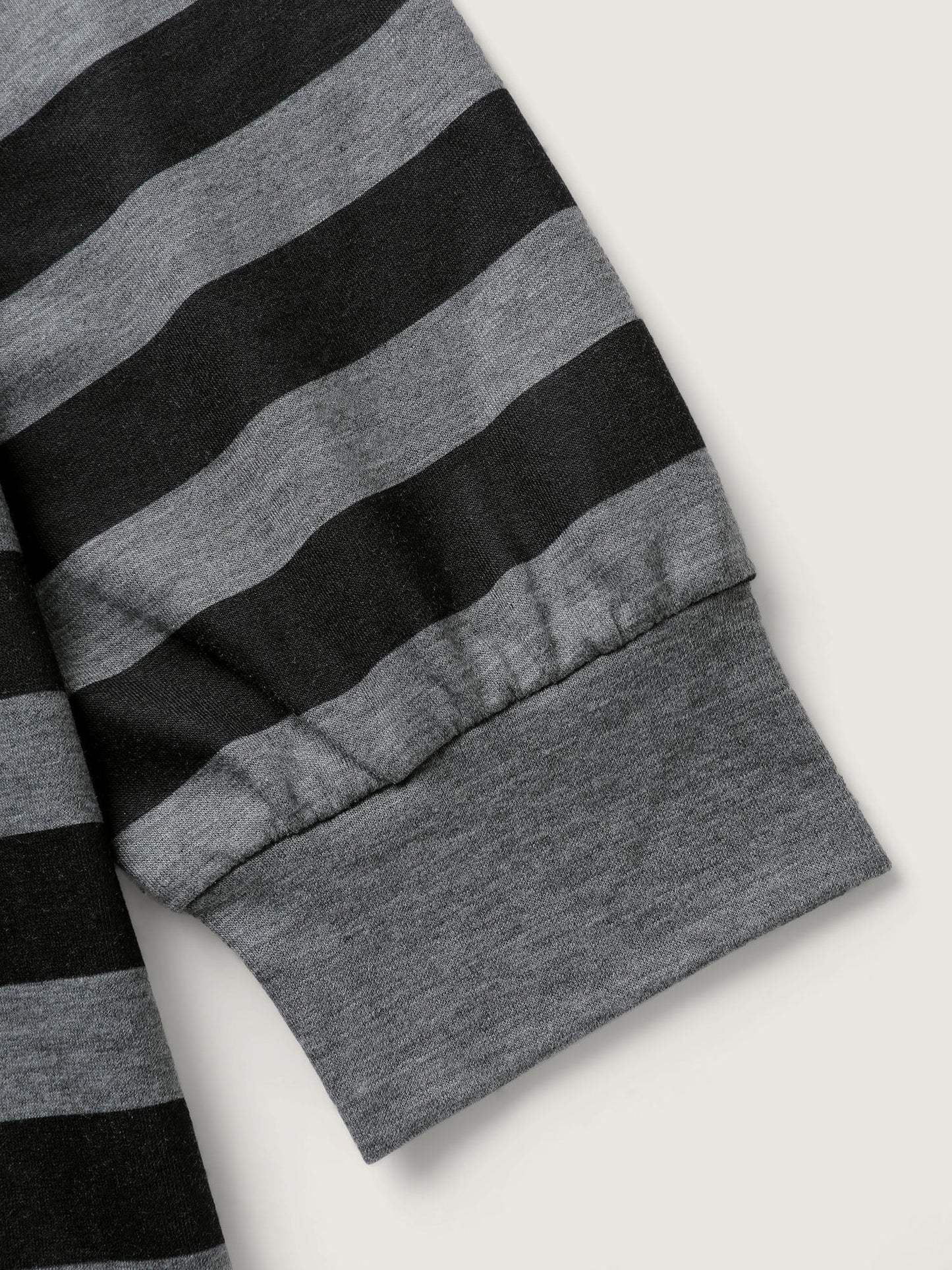 Skull Stripe Print Crewneck Sweatshirt