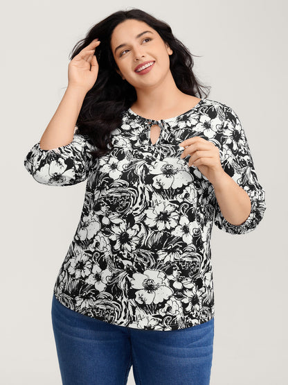 Stretchy Silhouette Flower Knit Top