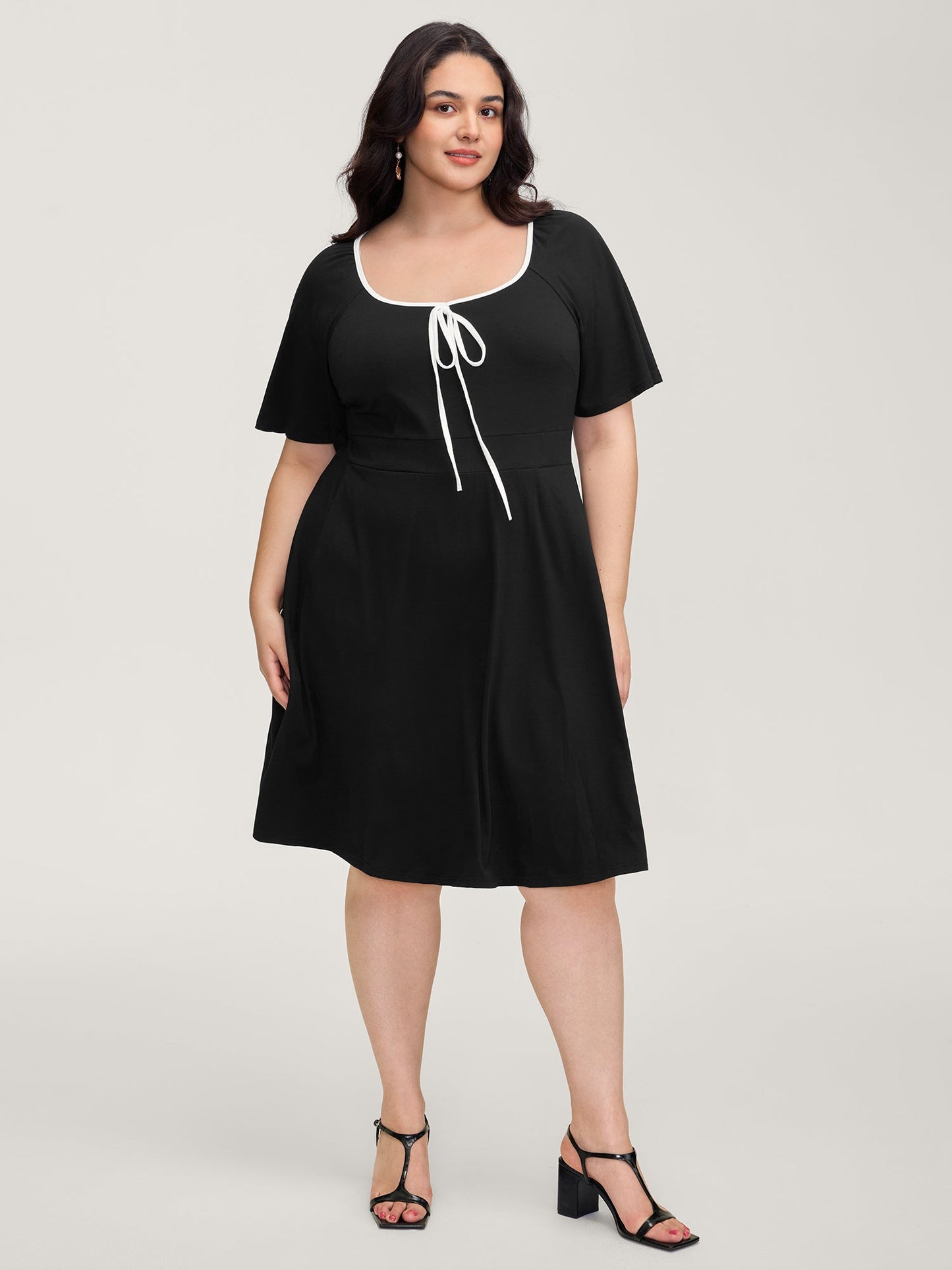 Neck Bow-Tie Contrast Pockets Midi Dress