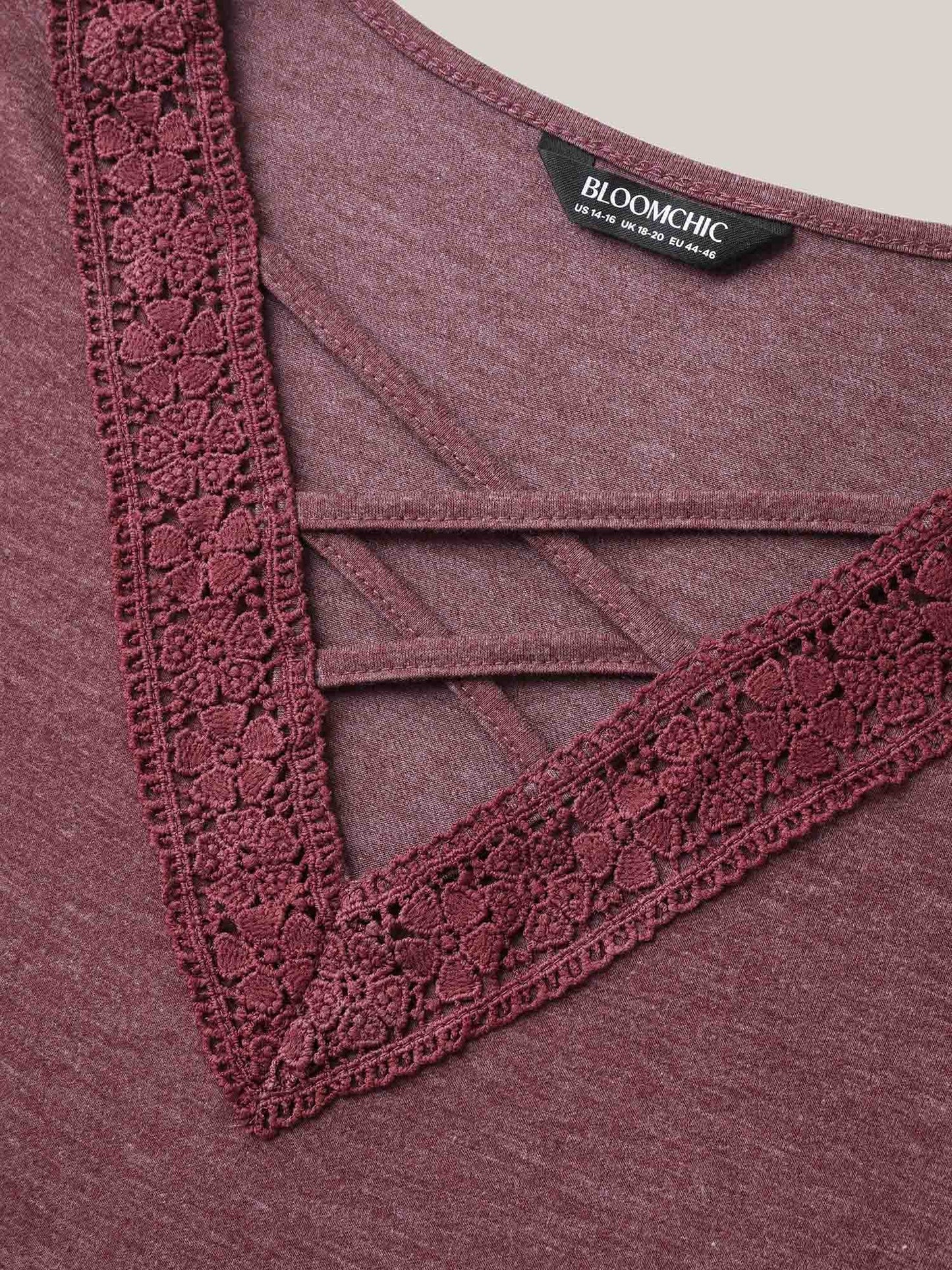 Neck Tie-Up Lace Spliced Tank Top