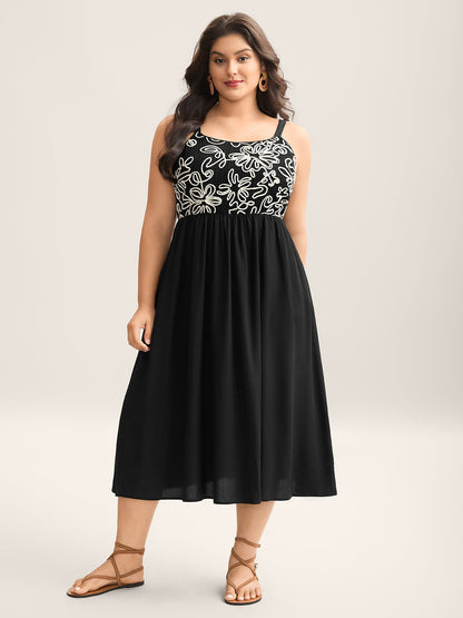Floral Embroidered Pockets Spliced Midi Dress