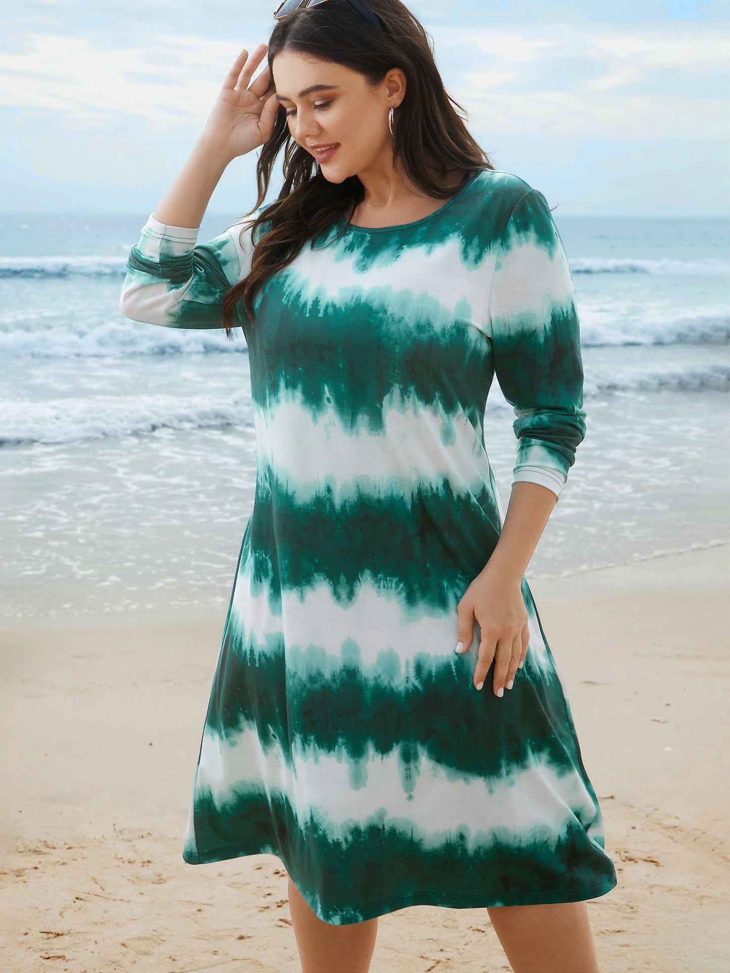 Tie-Dye Round Neck Midi Knit Dress
