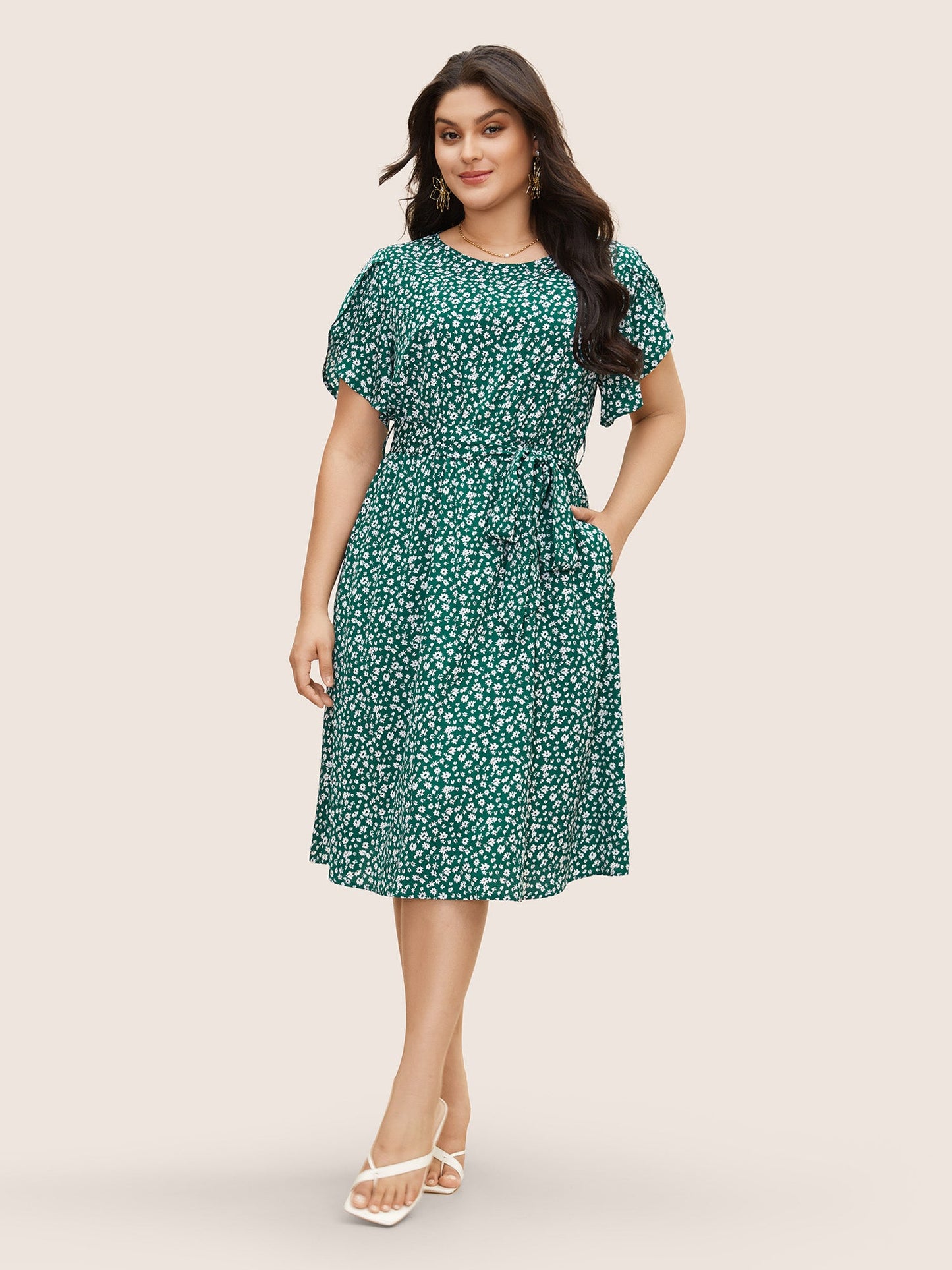 Tulip Sleeved Round Neck Midi Dress