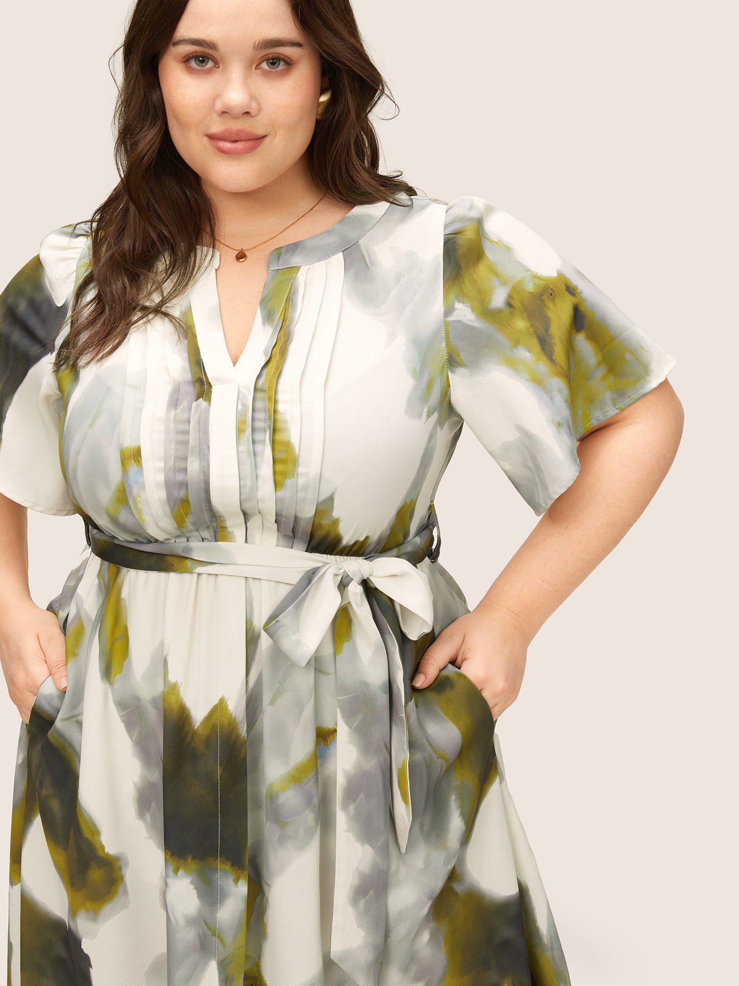 Colorblock Notched Pleated Belted Curved Hem Dress