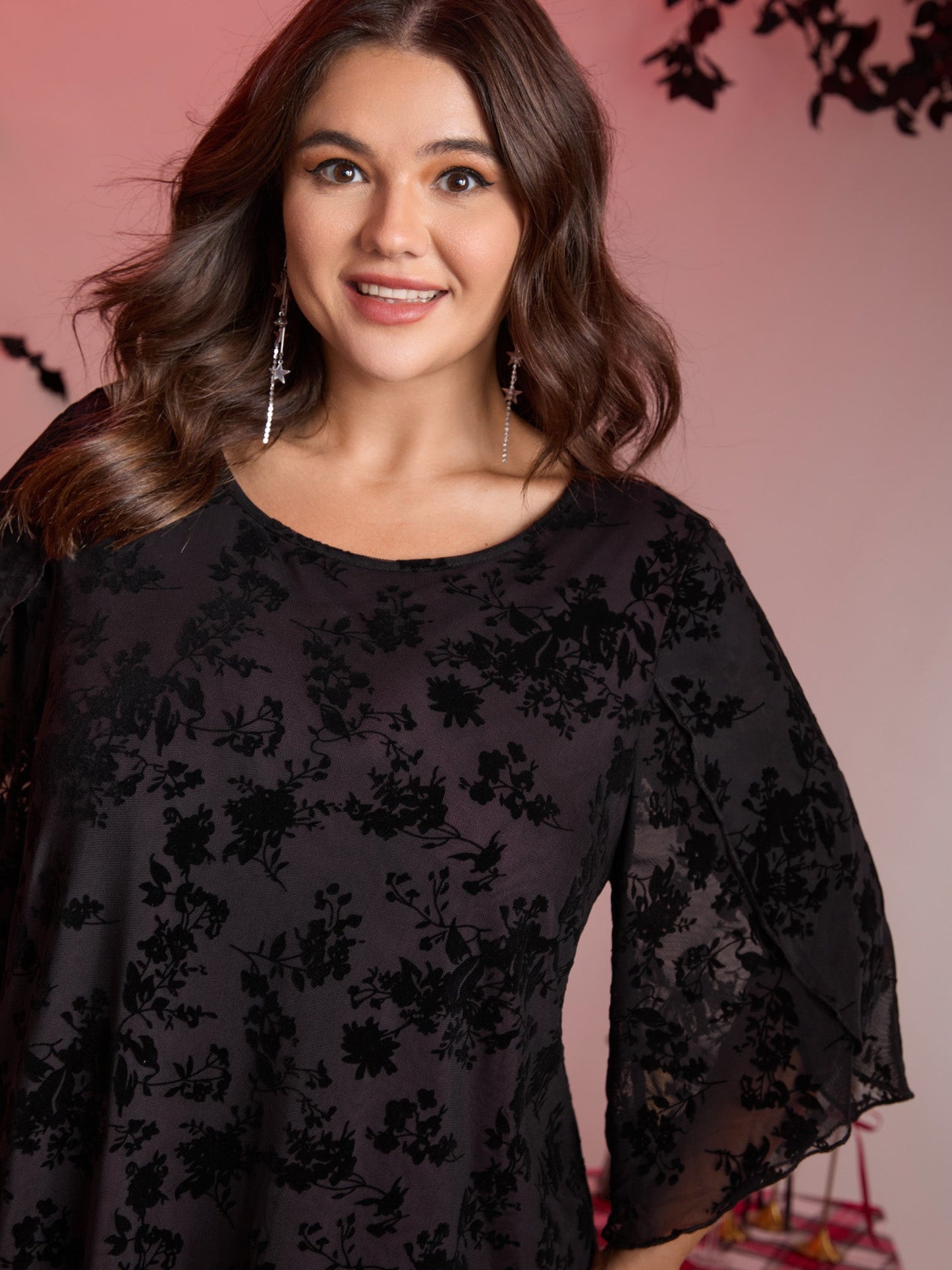 Petal Sleeve Curvy Hem Mesh Knit Top