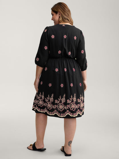 Floral Embroidery Notched Collar Knee-Length Dress